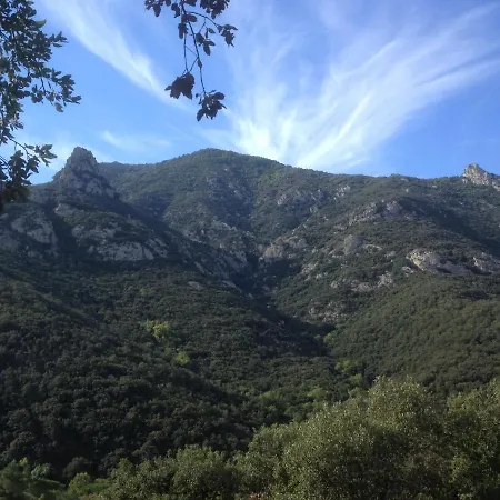 לינה וארוחת בוקר L'abri La Vall