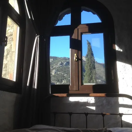 L'abri La Vall فندق مبيت وإفطار *