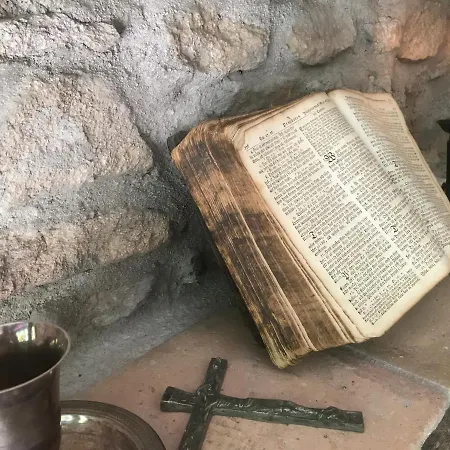 לינה וארוחת בוקר L'abri La Vall *