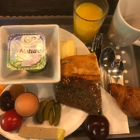 L'abri La Vall לינה וארוחת בוקר *