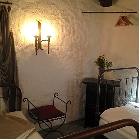 L'abri La Vall Bed & Breakfast Sorède