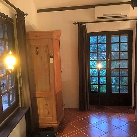 L'abri La Vall Bed & Breakfast *