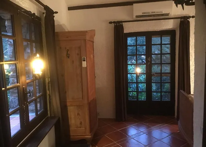 L'abri La Vall Oda ve Kahvaltı